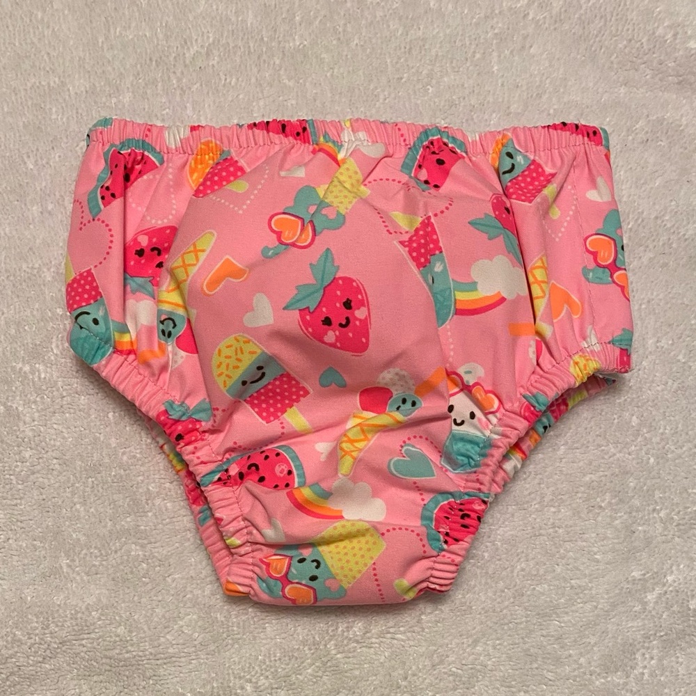 ⭐️5/$12⭐️ Swim Diaper 3-6 months